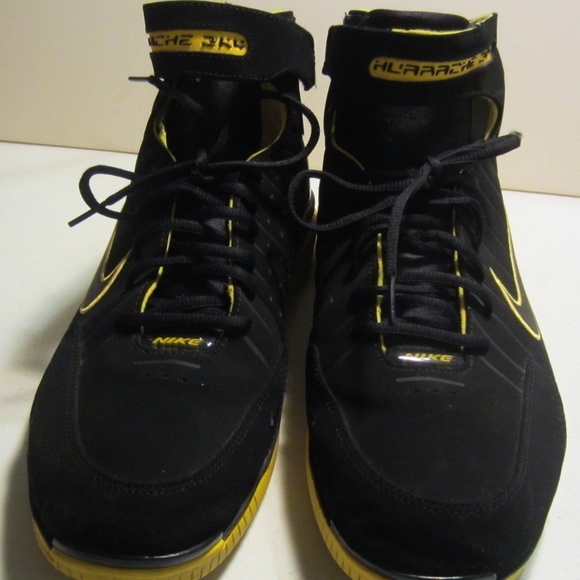 black and yellow huarache 2k4